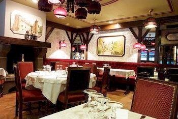 Le Renaissance Hotel Aurillac