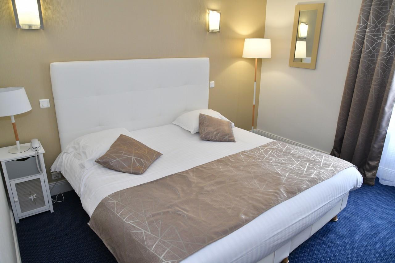 Le Renaissance 3*
